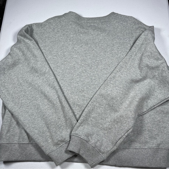 American Eagle Outfitters Gray Crewneck Sweater - Picture 4 of 4